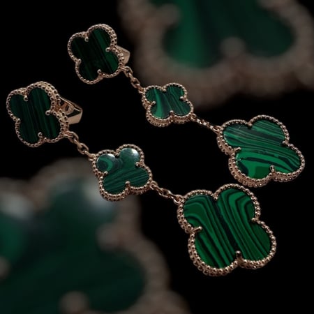 فان كليف روز Van Cleef(إكسسوار مطلي )