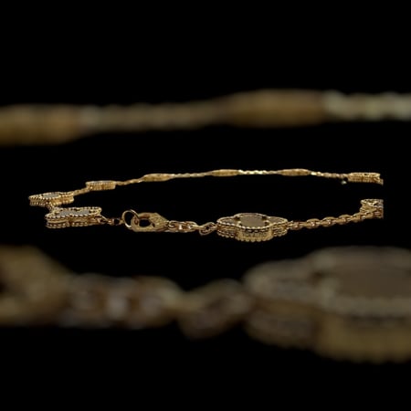 ذهبي - Van Cleef (أكسسوار مطلي )