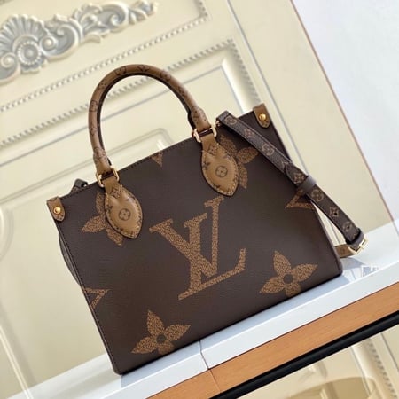 ON-THE-GO Louisiana  Vuitton (25) PM