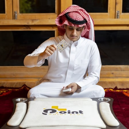 طاولة بلوت منحنية أرضية لون بيج_Curved Ground Blot Table - BEIGE