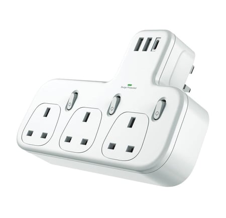 توصيله جداريه بـ3 منافذ ثلاثية ومنفذين USB ومنفذ PD يدعم الشحن السريع