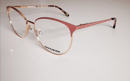 نظارة سكيتشرز Skechers 2212 028