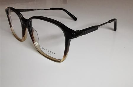 نظارة تيد بيكر Ted Baker 8317 102