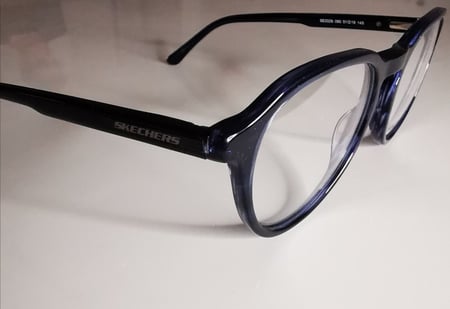 نظارة سكيتشرز Skechers 3329 090