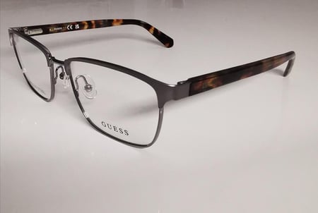 نظارة جيس Guess 50091 009