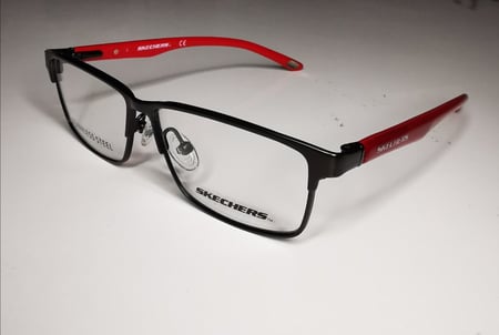 نظارة سكيتشرز Skechers 1889 009