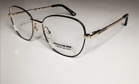نظارة سكيتشرز Skechers 2213 033