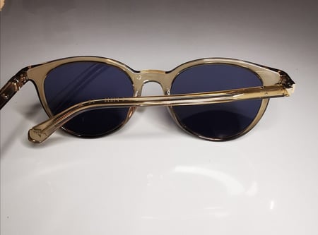 نظارة جيس Guess 5216 95V