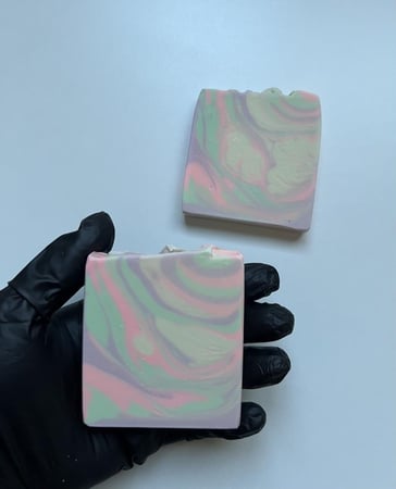 صابون اللافندر حجم وسط