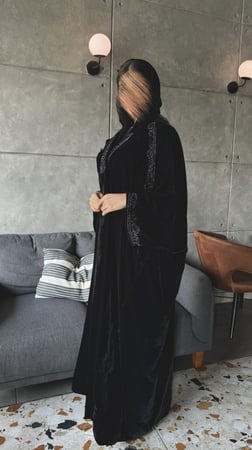 عبايه مخمل بشت قطري ملكية