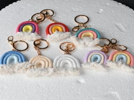 مجموعه(١٢) ميداليه مع طباعه ثيم حسب الطلب واختيار لون الميداليه