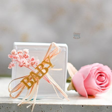 مجموعة (12) علبة اكريلك بزينة 6*6