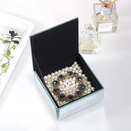 مجموعه (12) شنط مجوهرات زجاج مريات مع كتابه اسم حسب الطلب