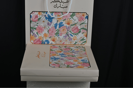 بكس الكيس 8 علب عد مبارك  مع كيس لون سكري بدون تركيب
