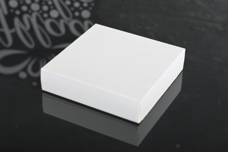 مجموعه (12) فواحات سيارة بروائح متعددة لون اسود