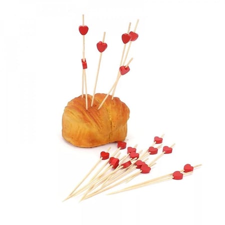 مجموعة (12) عود خشبي للحلى قلب أحمر