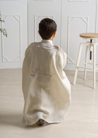 ثوب العيد + بشت ملكي