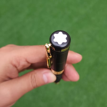 قلم مونت بلانك