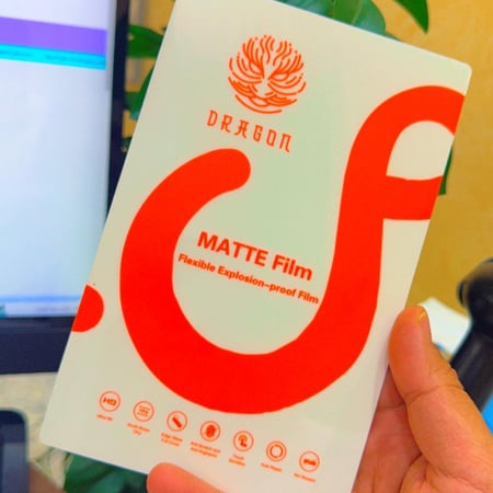 DRAGON حماية حرارية افضل جودة فيلم مقاوم للانفجار ضد البصمة اش دي مقاوم للبصمه تغطية كاملة للخدوش مضاد للخدوش والبكتيريا مقاومة اولية يعالج نفسه بنفسه لمس سلس وناعم وضوح عالي فيلم مرن مقاوم للانفجار منتج كوريا الجنوبية TPU من اجود انواع المواد مقاوم للحوا