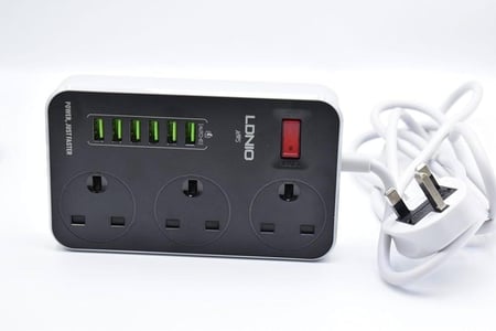 LDNIO= وصلة سلك تمديد للطاقة الكهربائية تحتوي على 3 مخارج طاقة عالمية و6 منافذ USB مع سلك تمديد عريض بطول3 متر للاستخدام كوصلة تمديد للطاقة في المنزل والمطبخ والمكتب من سكاي-تاتش، لون أسود = 6998986865758