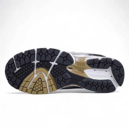 NEW BALANCE 1906L