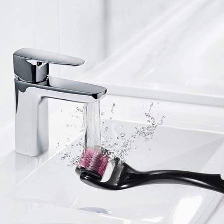 دي ال سي  ديرما رولر للبشرة