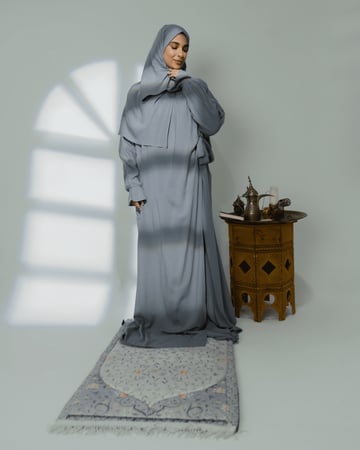 سجادة صلاة عبق الفردوس