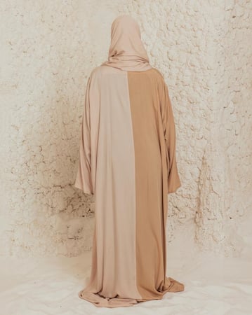 شرشف صلاة بلونين البيج والكافيه الفاتح-سحاب