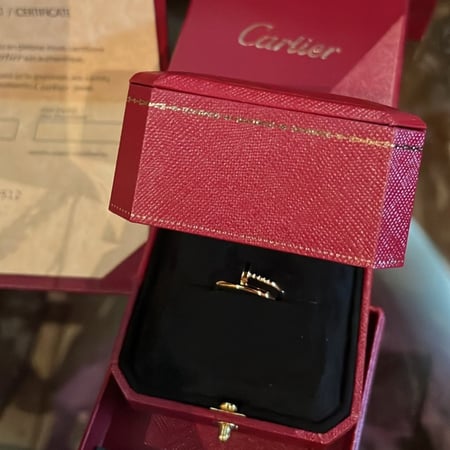 خاتم جست ان كلو