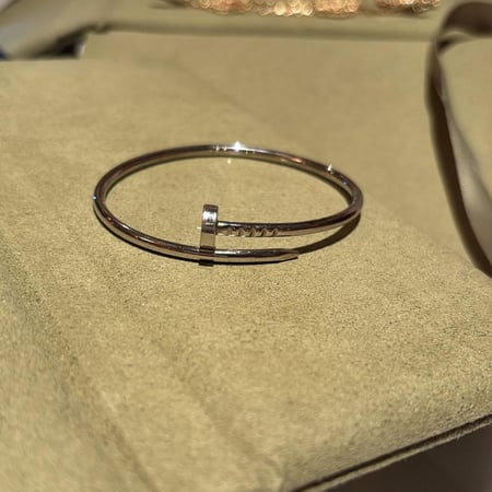 اسورة جست ان كلو سلفر -سادة