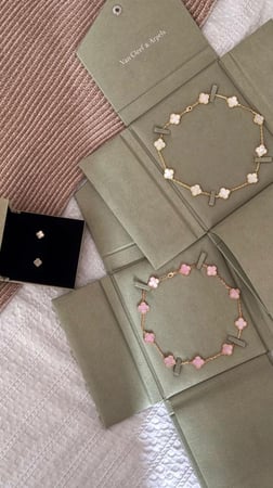 سلسال فينتاج الامبرا حجر وردي -روز قولد