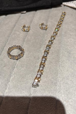 اسوارة تيفاني