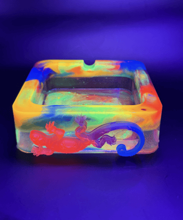 طفاية شكل مربع