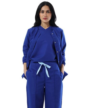 جاكيت لون ازرق