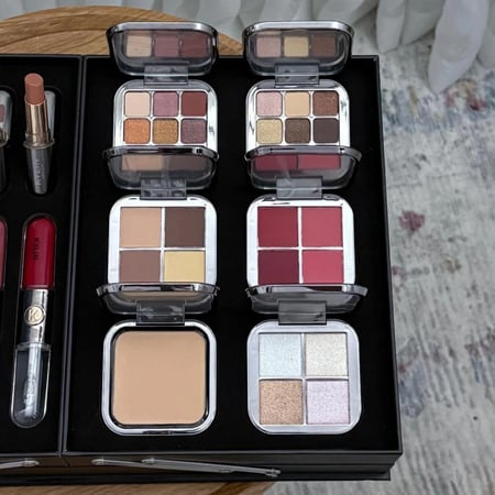 بوكس مكياج المتكاملة - كل أدوات التجميل في بوكس واحد