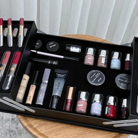 بوكس مكياج المتكاملة - كل أدوات التجميل في بوكس واحد