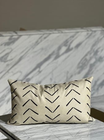 غطاء المخدة المصمم بعناية ليناسب أسلوبك وديكور منزلك بكل فخر