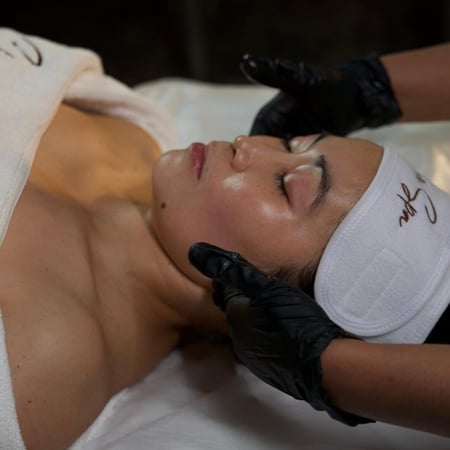 نحت وشد للوجه