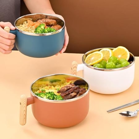 حافظة لطبخ الاندومي بالماء المغلي