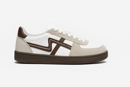 حذاء رياضي عصري