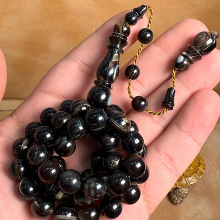 سبحة ظهر سلحفاة