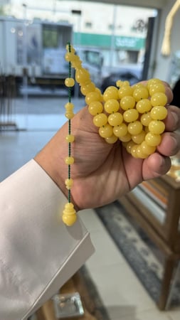 لون المكعبات اليمنيه الفاخره