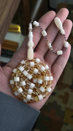 مستكة منوصف