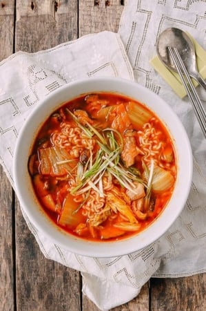 شن رامن نكهة الكيمتشي -nongshim