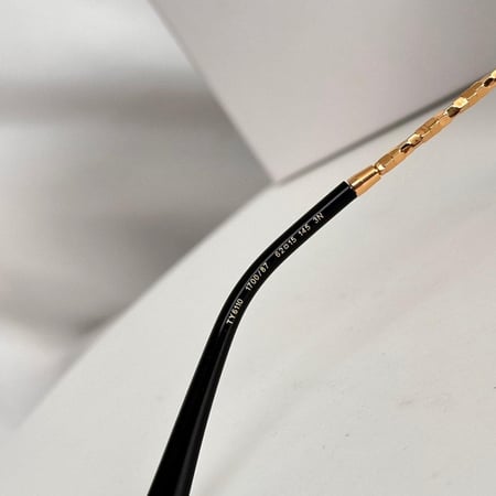 نظاره ماركة Toryburch