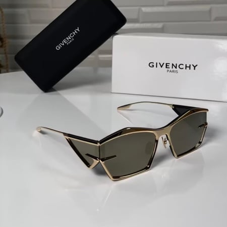 نظاره ماركة ‏Givenchy