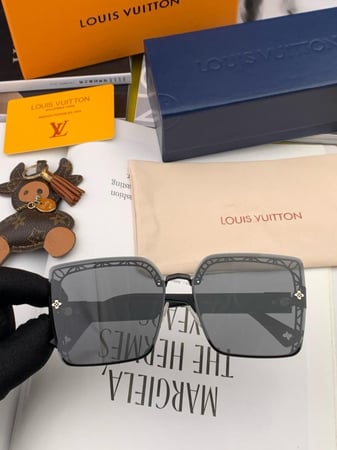 نظاره ماركة LV