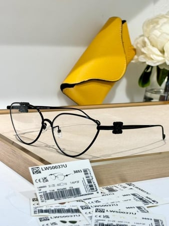 نظاره ماركة ‏Loewe