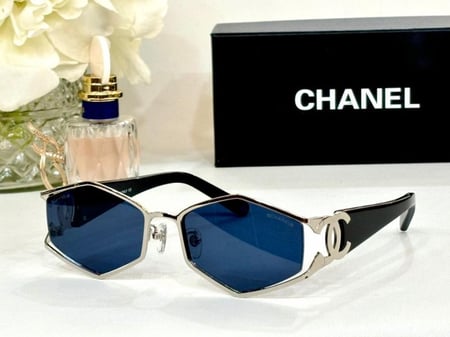 نظاره ماركة Chanel