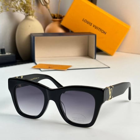 نظارات ماركة LV